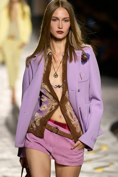 Look 50